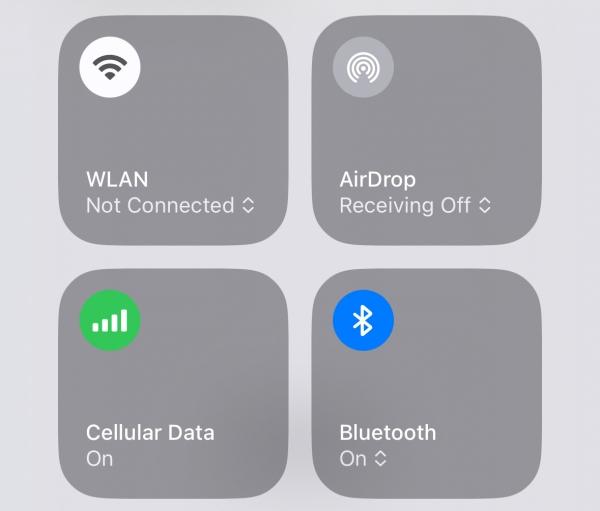 iPhone Wi-Fi or Cellular Data iPhone Wi-Fi or Cellular Data